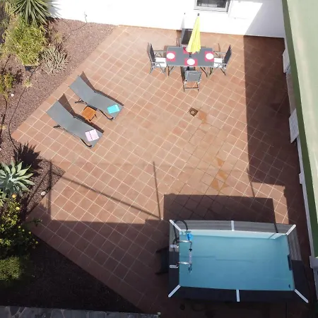 Semesterbostad Fantastica Vivienda En Playa De Con Piscina